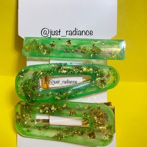 ✨ pretty green and gold hair clips for all